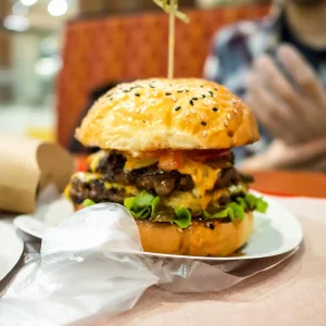 Deluxe Cheeseburger